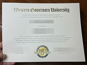 西部州长大学毕业证-1