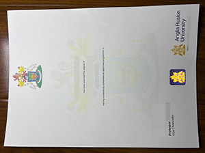 安格利亚鲁斯金大学毕业证-1